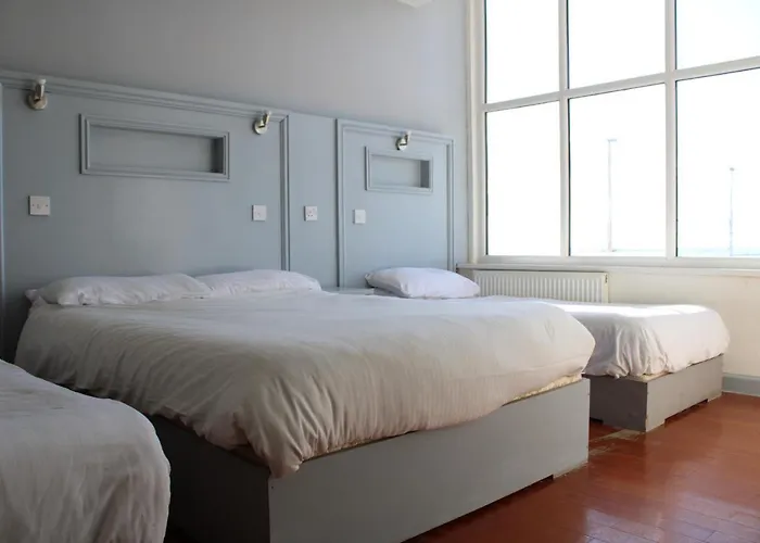 New Oceans Hotel